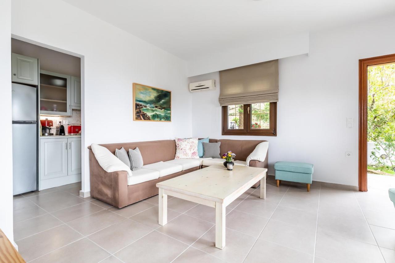 Oikia guesthouse Stafylos Eksteriør billede