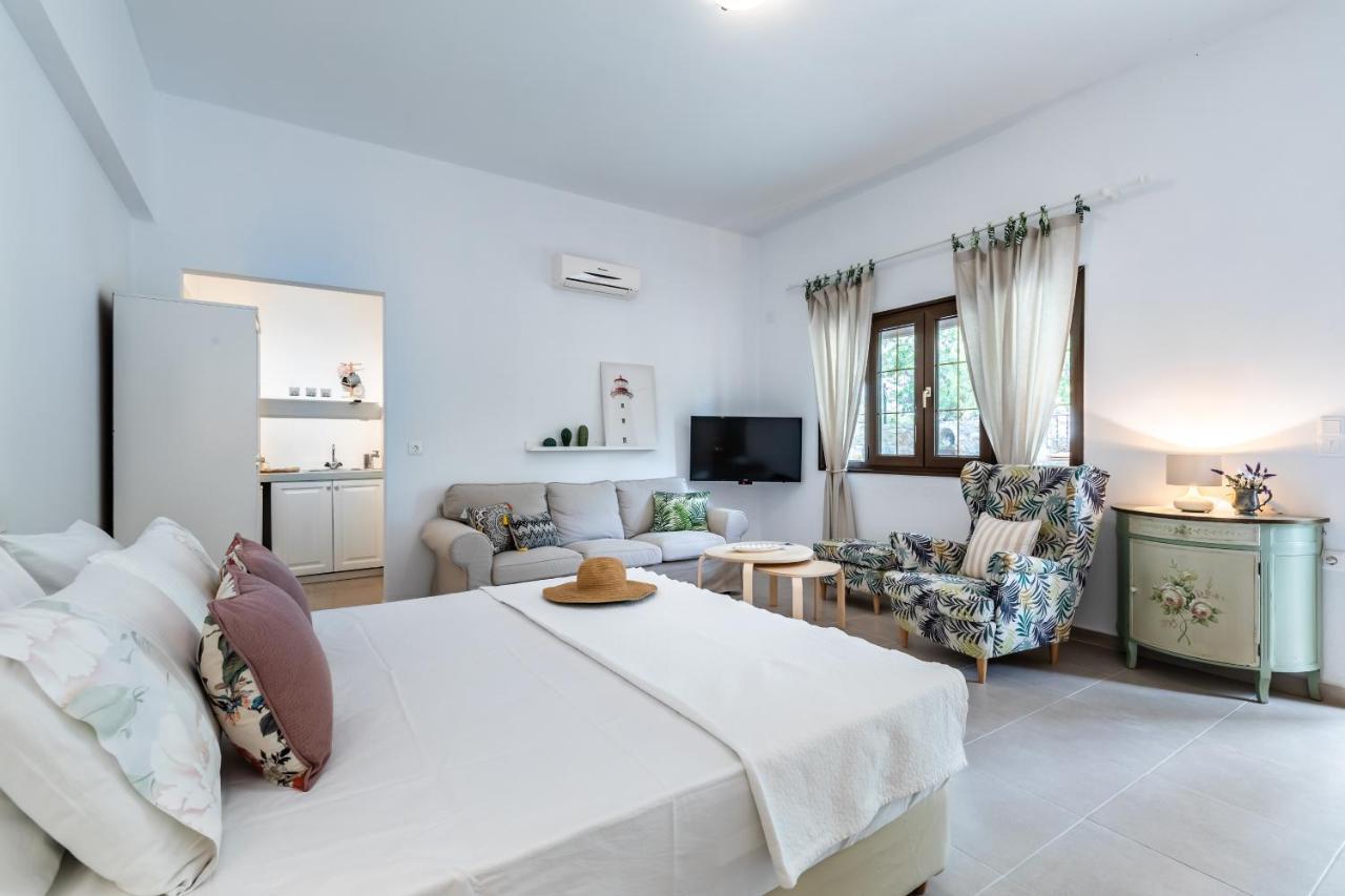 Oikia guesthouse Stafylos Eksteriør billede