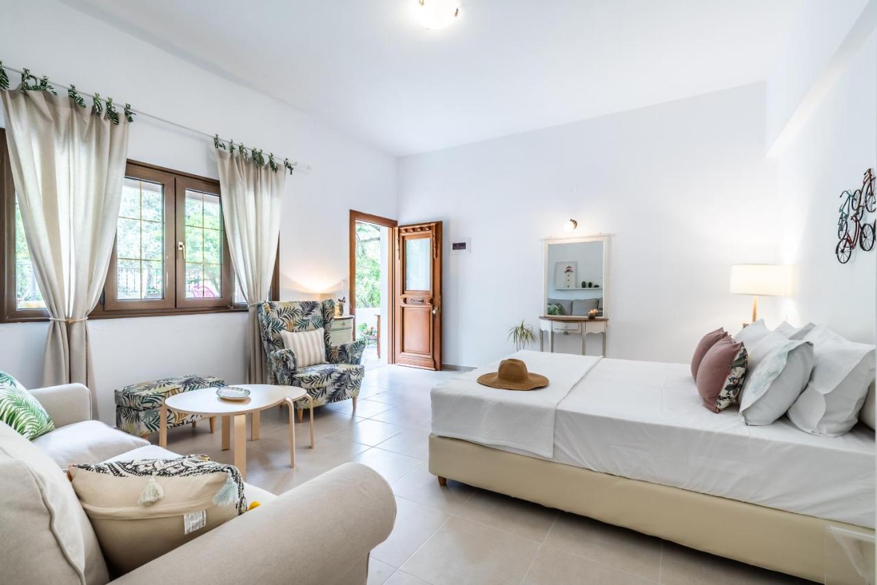 Oikia guesthouse Stafylos Eksteriør billede